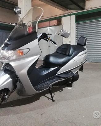 Suzuki Burgman 400