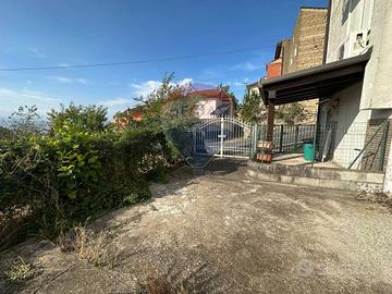 Casa Semindipendente - San Leucio del Sannio