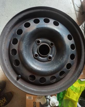 Cerchi in ferro R15 opel