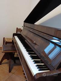 Pianoforte verticale acustico