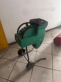 Biotrituratore per rami