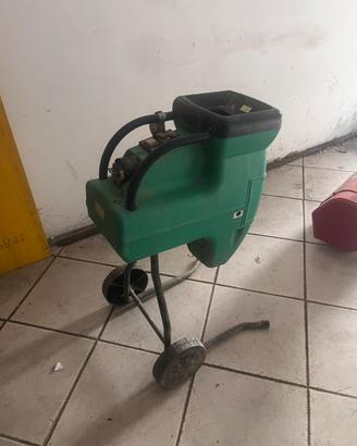 Biotrituratore per rami