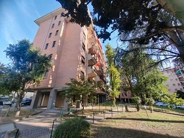 Appartamento 128 mq 3 camere 2 bagni - Box- centro