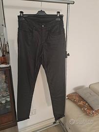 pantaloni ecopelle