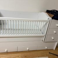 lettino con fasciatoio