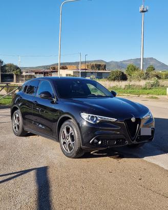 Alfa Romeo Stelvio 2022 160 CV RWD