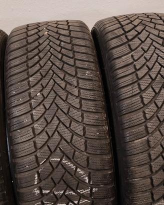 4 gomme seminuove Bridgestone 215/45/18