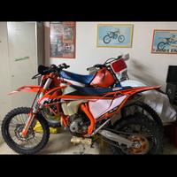KTM 250 4T six day 2019