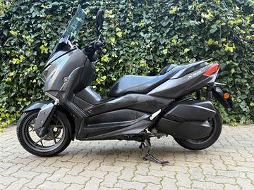 Yamaha X-Max 300 (2018)