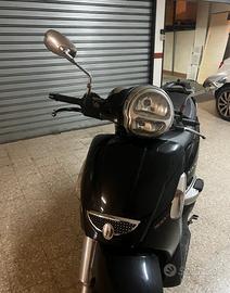 Aprilia Scarabeo 300 - 2010