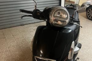 Aprilia Scarabeo 300 - 2010