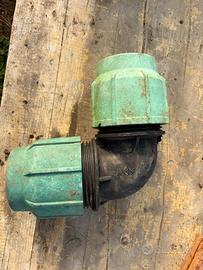 Raccordi a stringere tubo polietilene 75