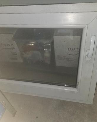 finestra PVC vasistas 