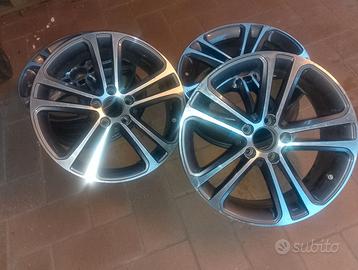 Cerchi lega Mercedes