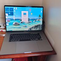 Mac book pro 16 i7 