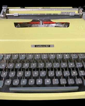 MacchinaXscrivere OLIVETTI Lettera 32*custodia