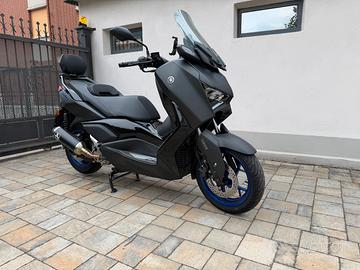 X max 300