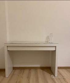 Scrivania Ikea MALM