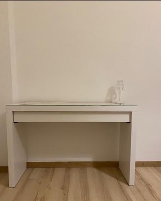 Scrivania Ikea MALM
