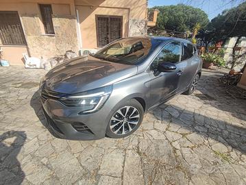 Clio Hybrid techno 2023