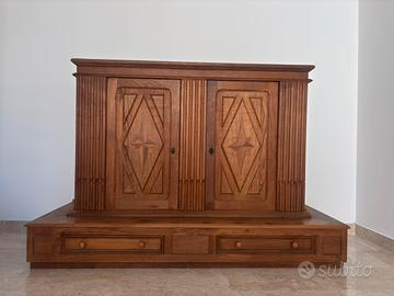 Mobile in Legno fatto a mano
