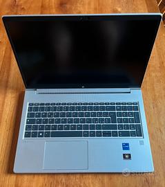 HP ProBook 450 G9 15.6” |i7 | 16 GB RAM | SSD 512