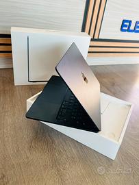 MacBook Air 13” M2 – 16GB RAM / 256GB SSD