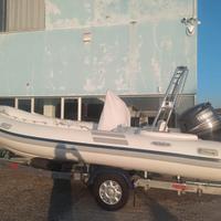 Gommone Predator 540 con Yamaha F115