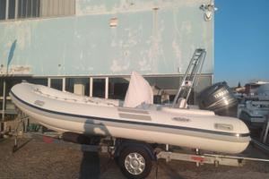 Gommone Predator 540 con Yamaha F115