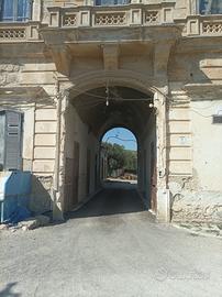 Grande magazzino e negozio Stazione Alcamo Vecchia