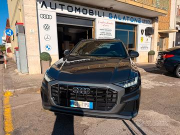 audi q8 s line 2022 tetto!