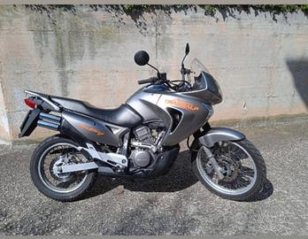 Honda  Transalp 650cc 