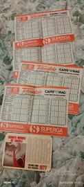 schedina di totocalcio e un calendario da tasca.