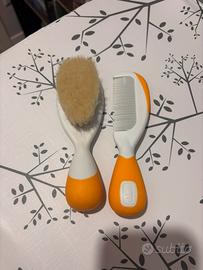 Spazzola e pettine chicco