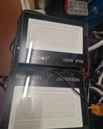 luci  a led coppia. 100 watt colorate