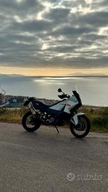 Ktm 990 adventure 2010