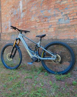 ebike enduro ORBEA WILD H10 taglia L + magg KASHIM