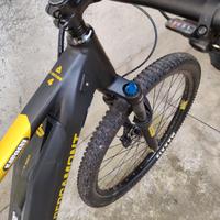 E-MOUNTAIN FRONT BERGAMONT E REVOX4