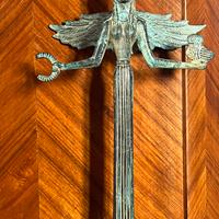 Statua in bronzo della dea Nike