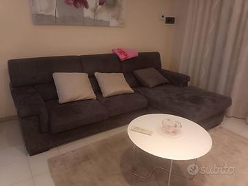 DIVANO LETTO "COME NUOVO"