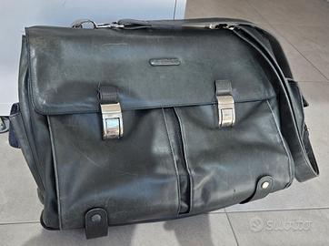 Borsa Messenger Piquadro in pelle grigia
