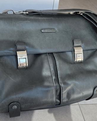 Borsa Messenger Piquadro in pelle grigia