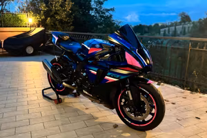Yamaha R1 2024
