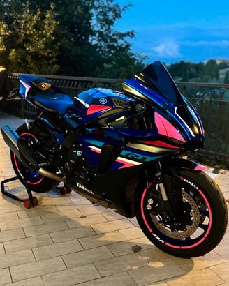 Yamaha R1 2024