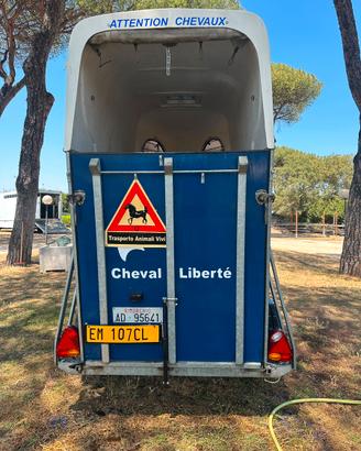 Trailer trasporto cavalli
