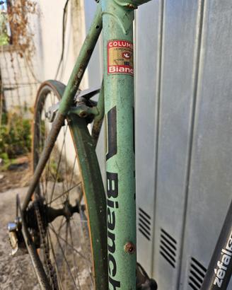 Bici Bianchi. Telaio Columbus. Cambio Campagnolo