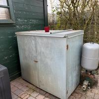 Casetta / Container copri pompa acqua da esterno