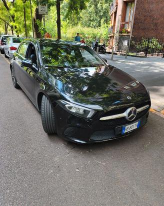 Mercedes classe a180 premium 2020