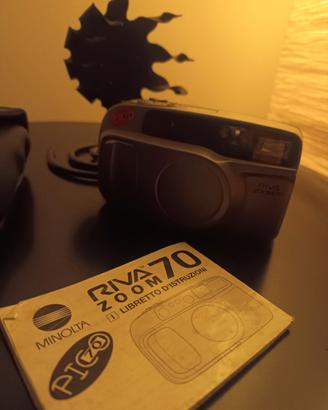 Minolta Riva zoom 70 