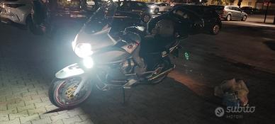 moto turistica
